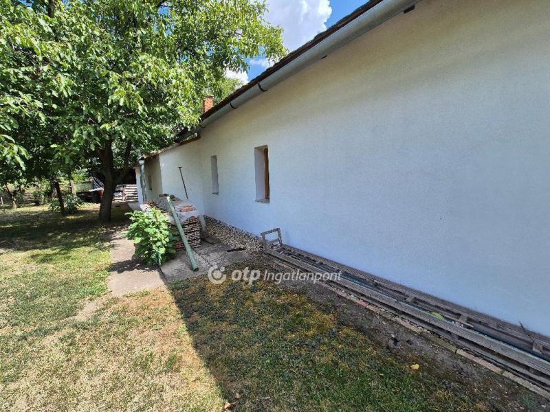 Eladó tanya Szentes