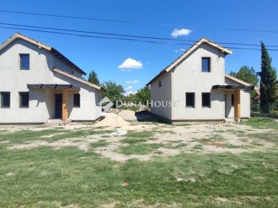 Eladó nyaraló Balatonkeresztúr
