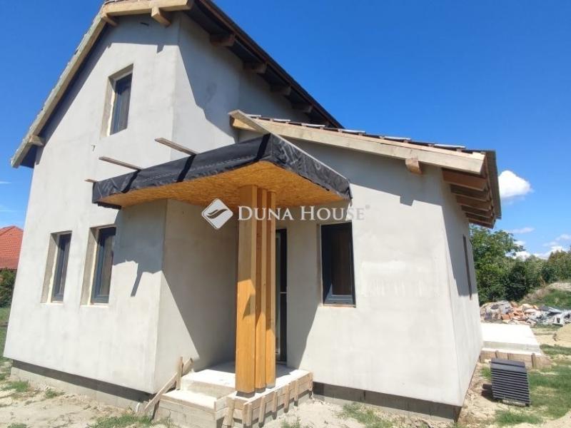 Eladó nyaraló Balatonkeresztúr