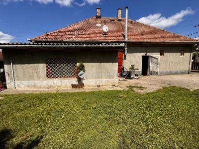 Eladó családi ház Tóalmás