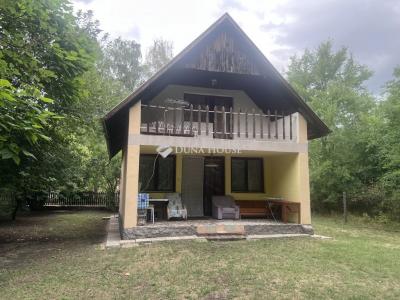 Eladó családi ház Tápiószentmárton