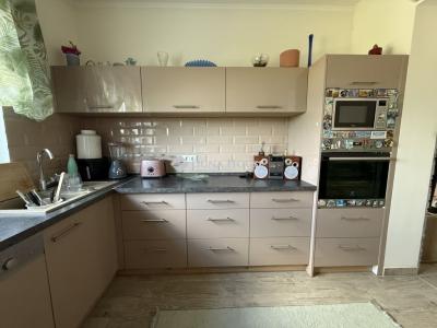 Eladó családi ház Péteri