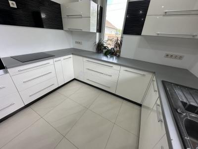 Eladó családi ház Albertirsa