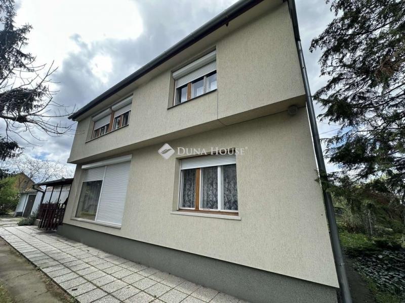 Eladó családi ház Albertirsa