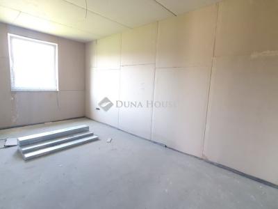 Eladó családi ház Kóka