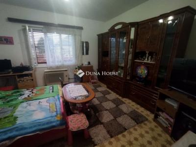 Eladó családi ház Tápiószentmárton