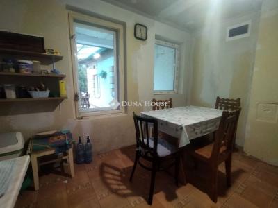 Eladó családi ház Tápiószentmárton