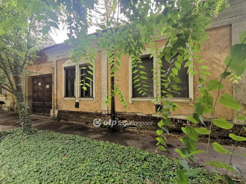 Eladó lakás Békéscsaba