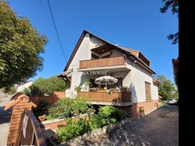 Eladó családi ház Vecsés