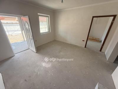 Eladó ikerház Tiszakécske