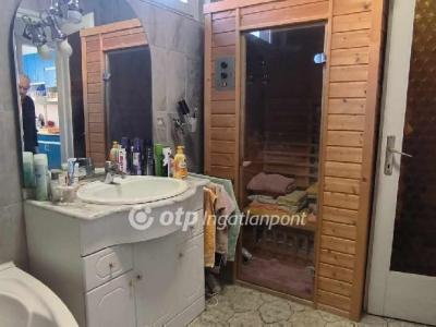 Eladó családi ház Orosháza