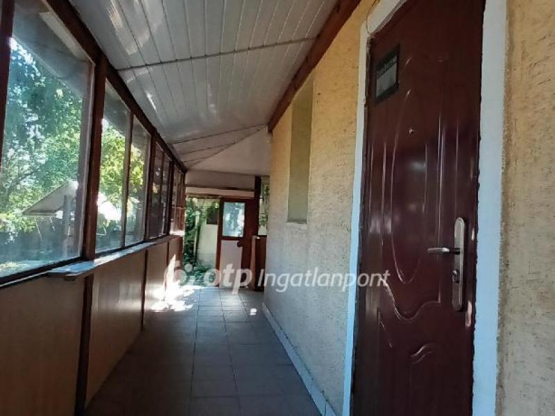 Eladó családi ház Érd