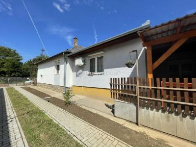 Eladó családi ház Bonyhád