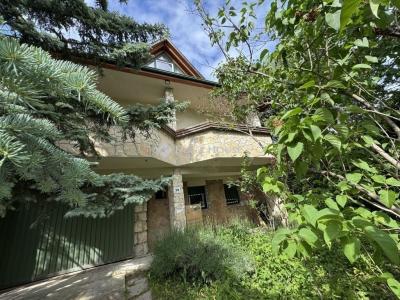 Eladó családi ház Budakeszi