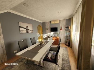 Eladó családi ház Vecsés