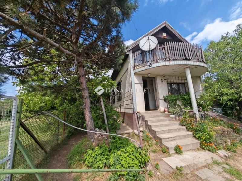 Eladó családi ház Diósd