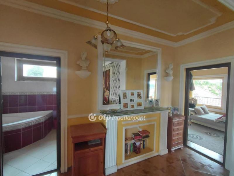 Eladó családi ház Gödöllő