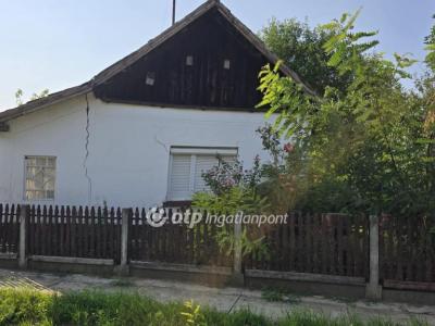 Eladó családi ház Nádudvar