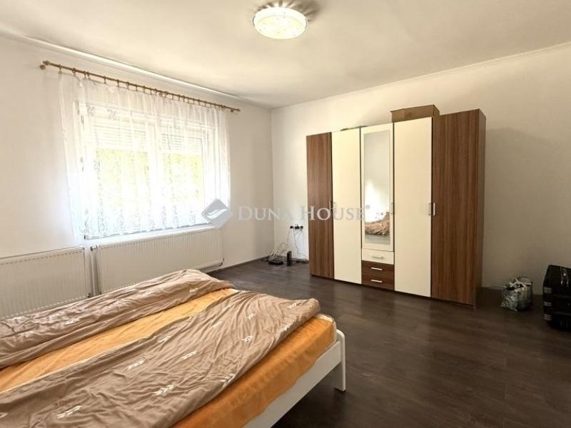 Eladó családi ház Mende