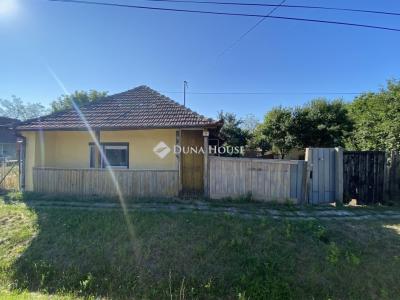 Eladó családi ház Békéscsaba