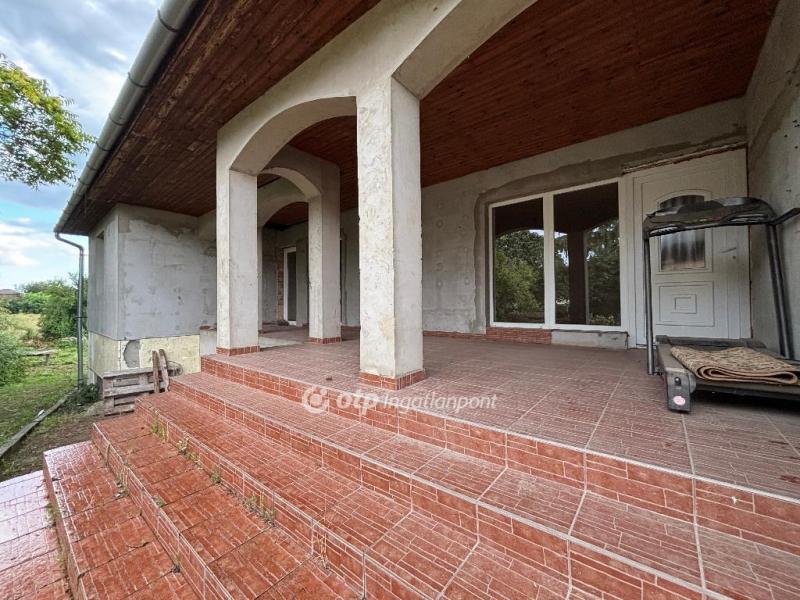 Eladó családi ház Dombrád