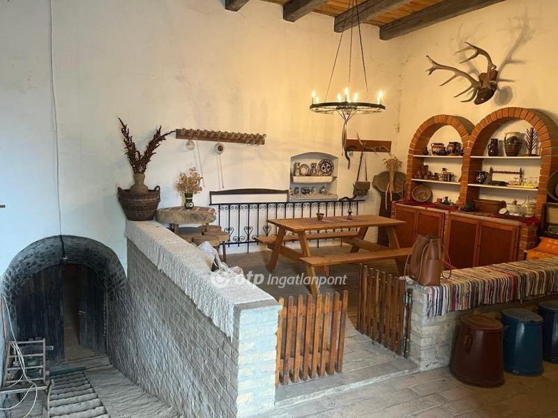 Eladó tanya Szekszárd