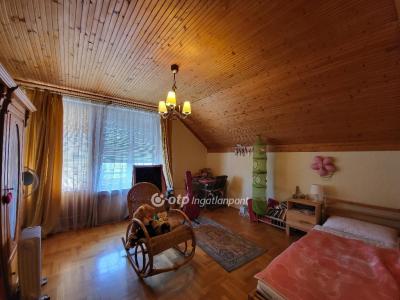 Eladó családi ház Budaörs