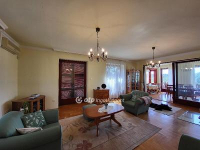 Eladó családi ház Budaörs