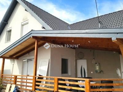 Eladó családi ház Érd