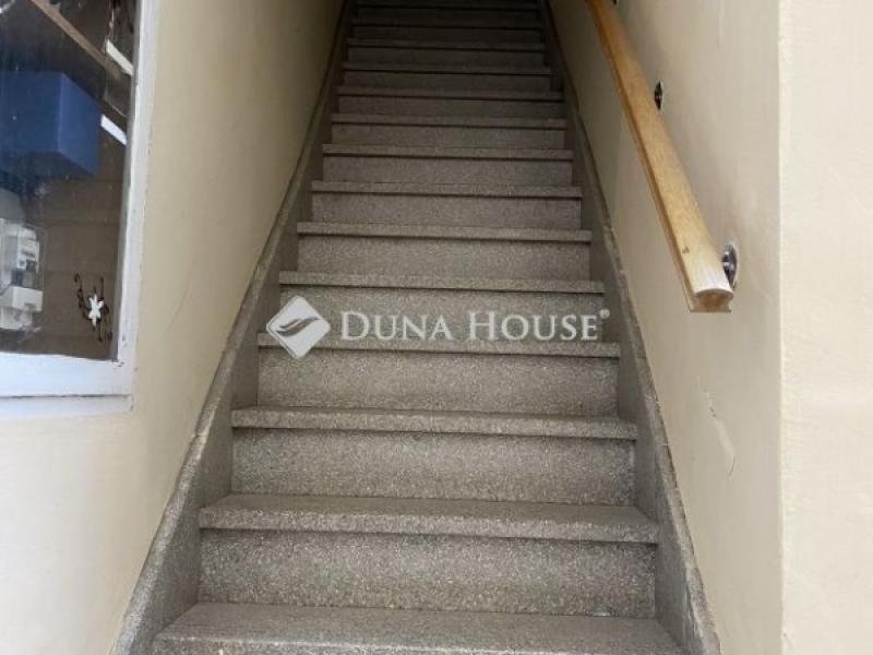 Eladó lakás Siklós