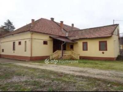 Eladó lakás Orosháza