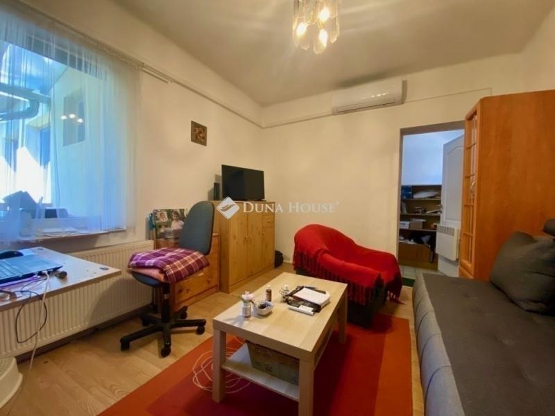 Eladó családi ház Budapest