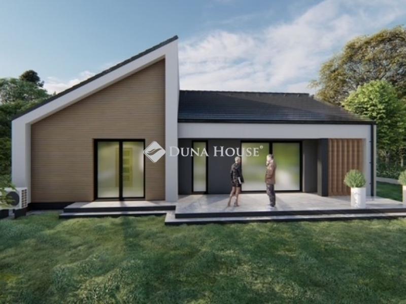 Eladó családi ház Tököl