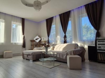 Eladó családi ház Monor