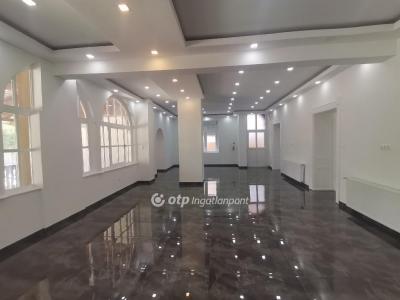 Eladó családi ház Békéscsaba