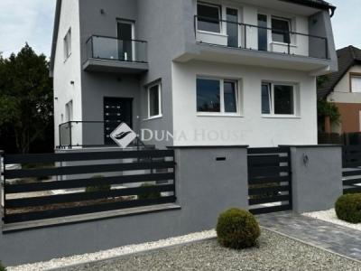 Eladó családi ház Budapest