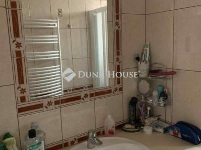 Eladó családi ház Vecsés