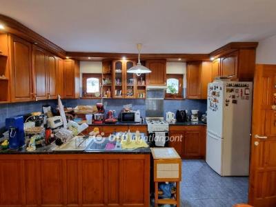 Eladó családi ház Balmazújváros