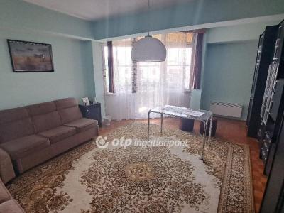 Eladó lakás Mezőhegyes