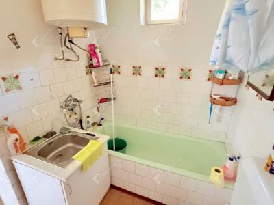 Eladó családi ház Káva