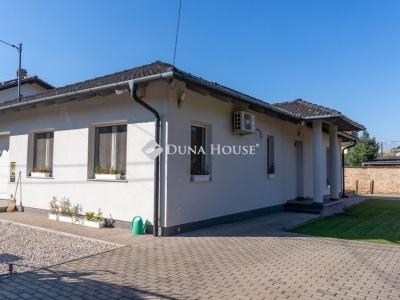 Eladó családi ház Budapest