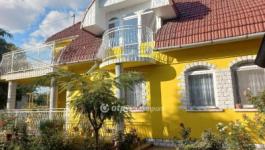 Eladó családi ház Szolnok