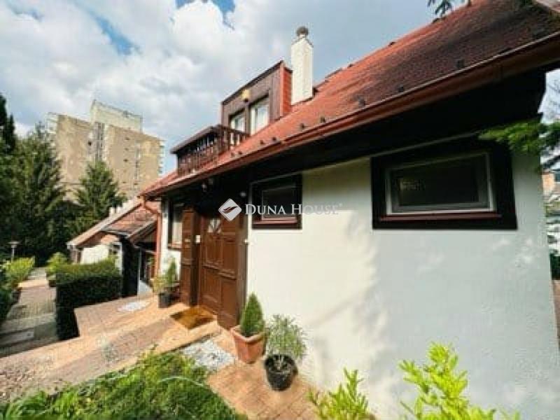 Eladó sorház Budapest