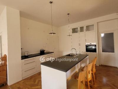 Eladó családi ház Jászberény