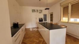 Eladó családi ház Jászberény