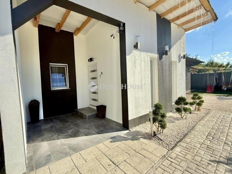 Eladó családi ház Szigetszentmiklós