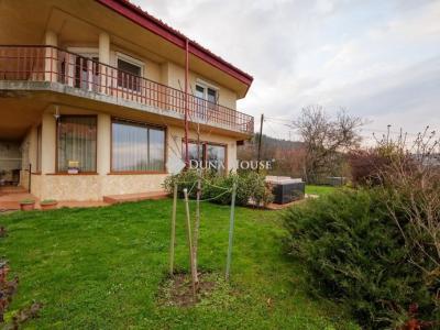Eladó családi ház Budapest