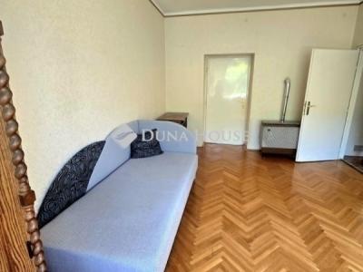 Eladó lakás Pécs