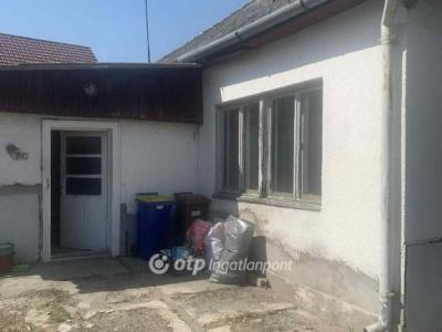 Eladó családi ház Nagykáta