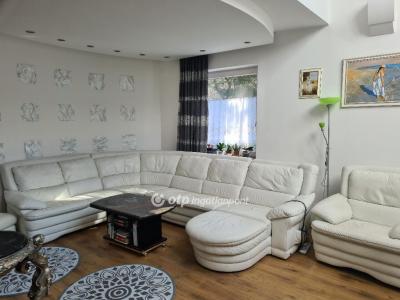 Eladó családi ház Budapest